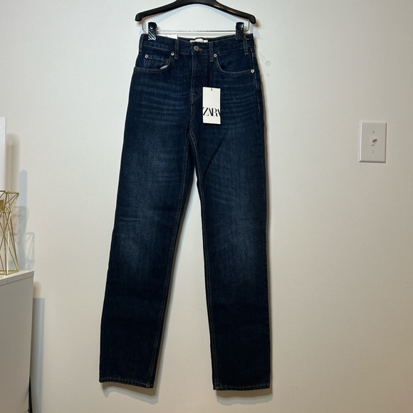 Zara Women’s Dark Blue Jeans - Picture 1 of 1